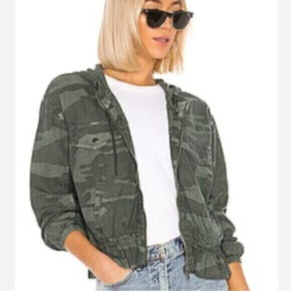 Splendid Women’s Camouflage Zip Up Bomber Utility Jacket - Picture 7 of 11